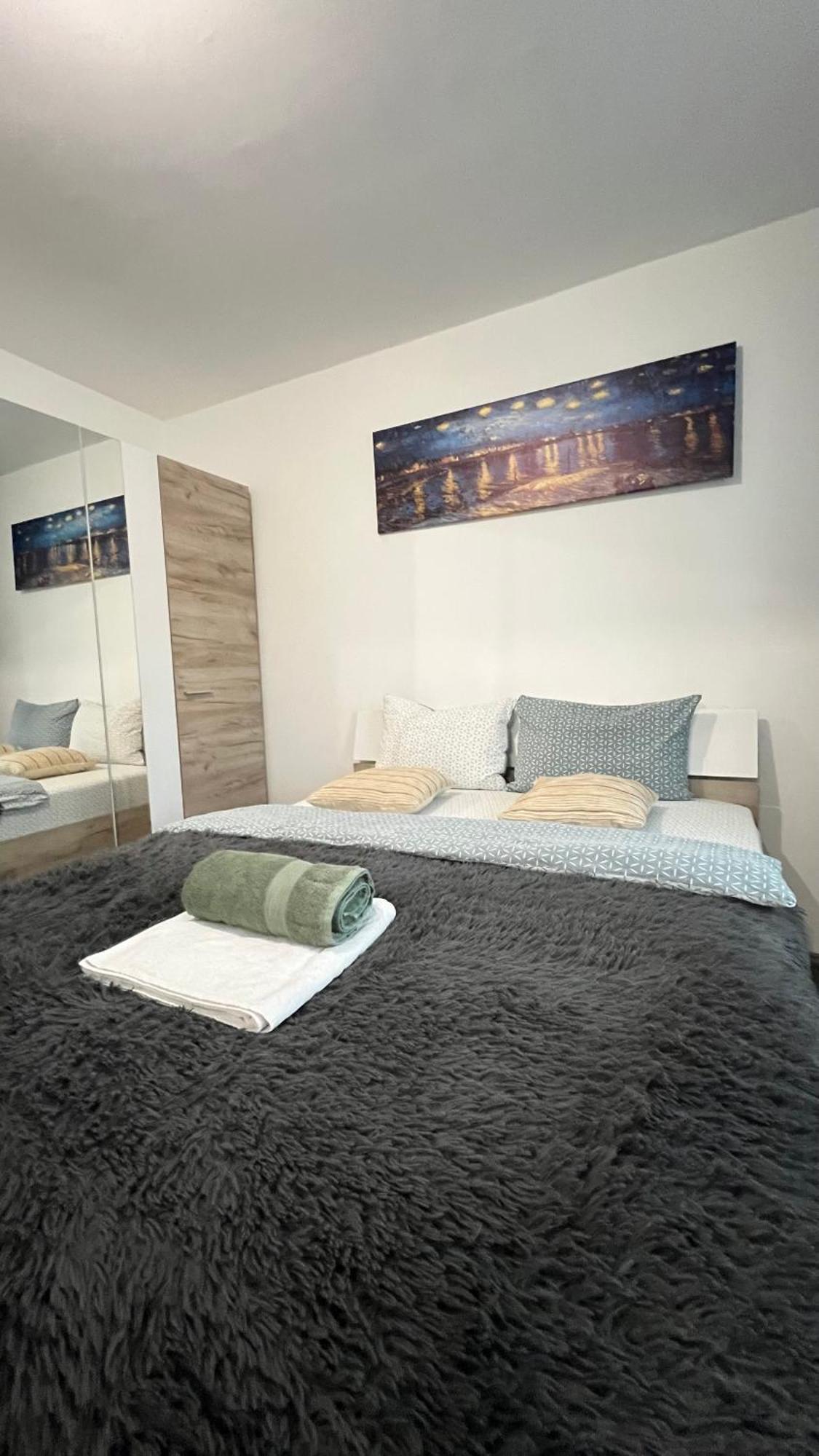 Apartment Garden Palace Iasi